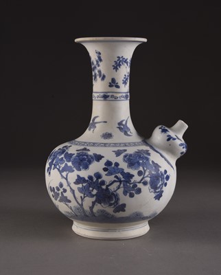 Lot 124 - A Chinese blue and white ewer, Kendai, from the Bintan cargo