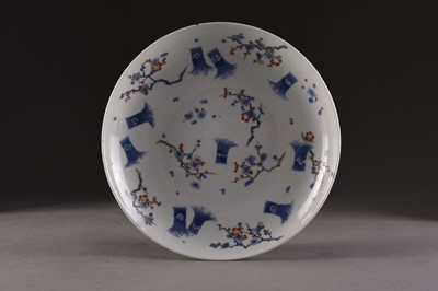 Lot 194 - A Japanese Kakiemon hedge and plum blossom dish, Meiji era