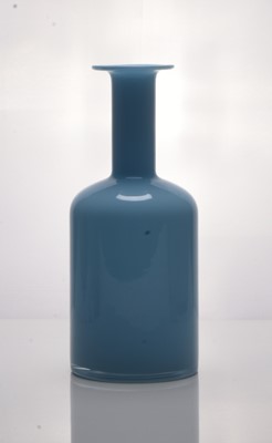 Lot 253 - Holmegaard glass vase designed by Otto Brauer (1911-1984)