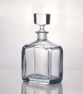 Lot 264 - A Strömberg clear glass decanter and stopper, circa 1970s