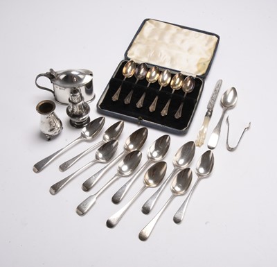Lot 1 - A small collection of silver