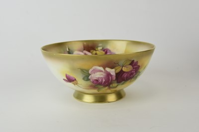Lot 165 - Royal Worcester bowl painted with roses by M Hunt