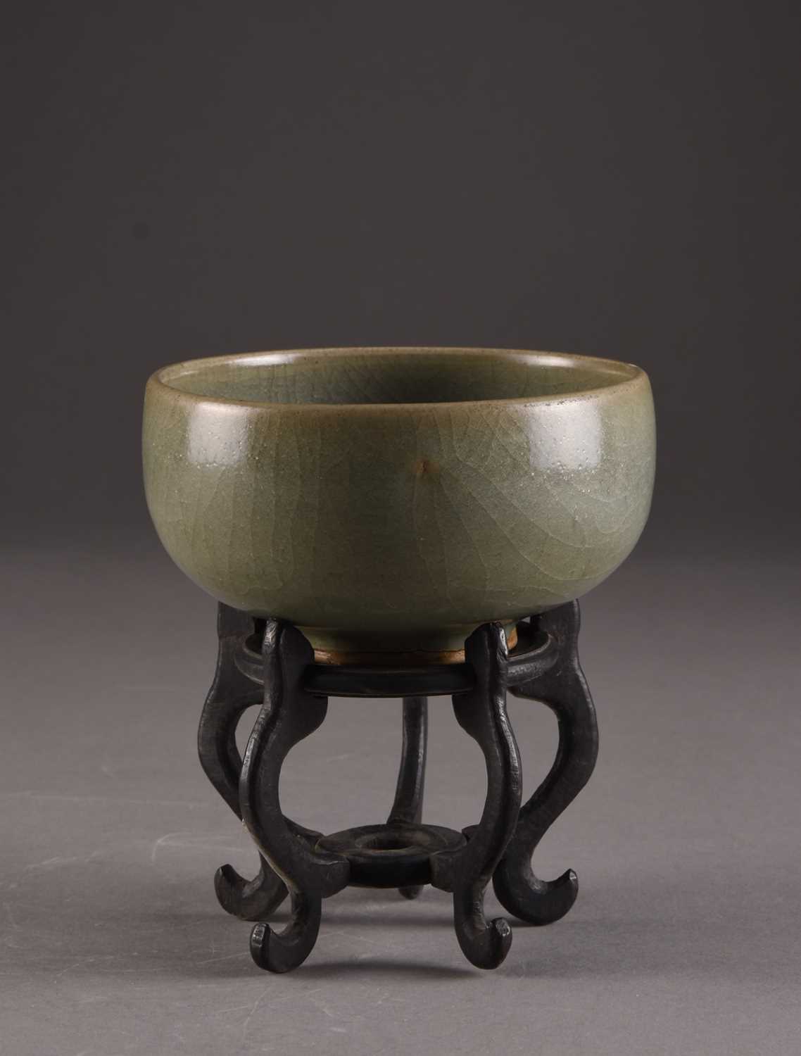 Lot 94 - A Chinese Jun ware bowl, Northern Song Dynasty