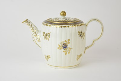 Lot 42 - A Caughley 'Dresden Flowers' teapot and cover, circa 1788-93