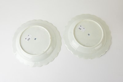 Lot 53 - A pair of Worcester plates in the 'Pine Cone' pattern, circa 1770-80