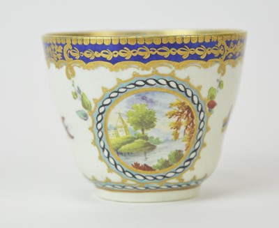Lot 7 - A Worcester 'Dalhousie' type teacup, circa 1780