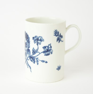 Lot 47 - A rare Caughley 'Thorny Rose' mug, circa 1775-79