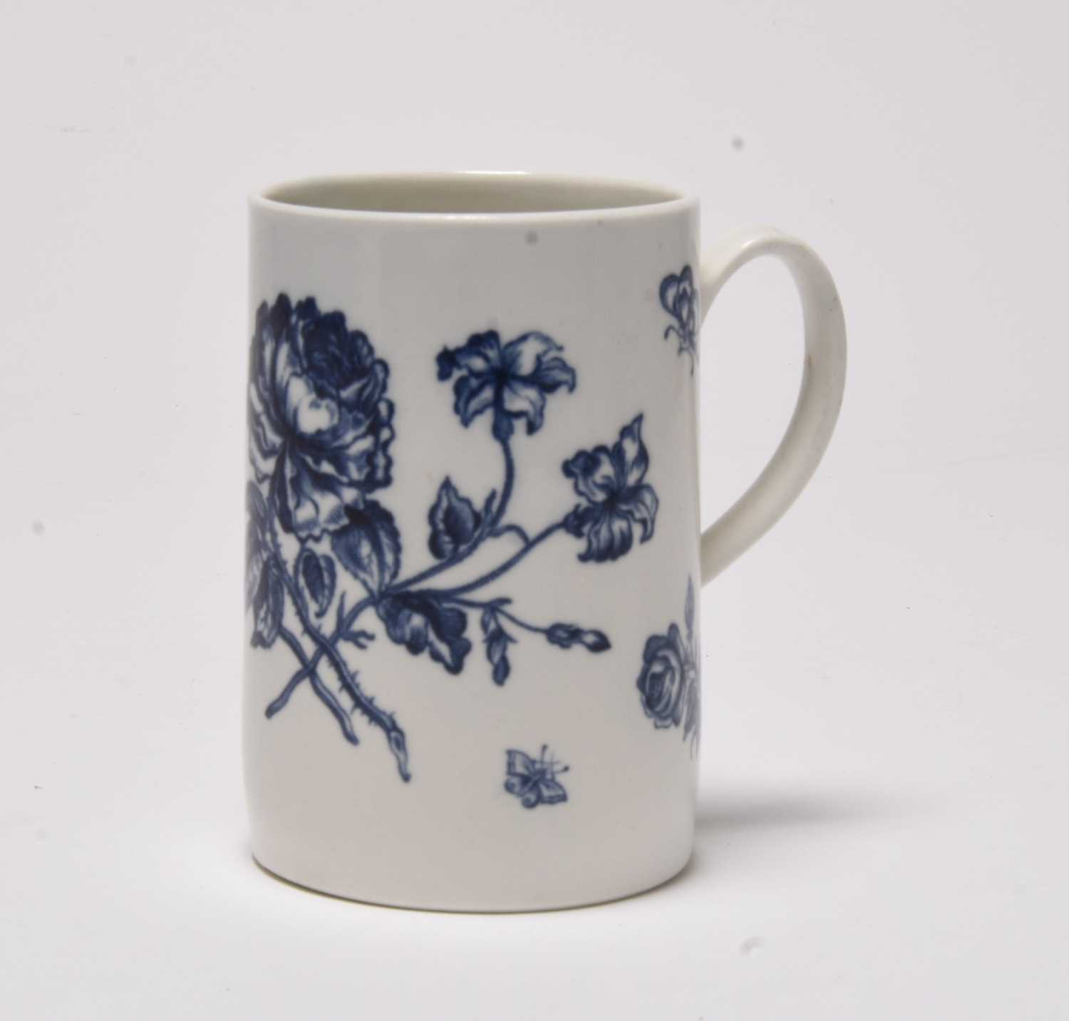 Lot 48 - A rare Caughley 'Thorny Rose' mug, circa 1775-79