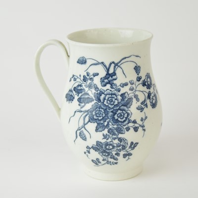 Lot 49 - A Caughley bell-shaped 'Bouquets mug, circa 1778-83