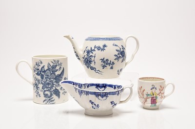Lot 61 - A group of 18th century Caughley and Worcester porcelain
