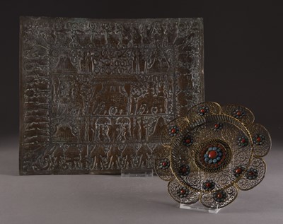 Lot 13 - An Anglo-Indian copper tray and an enamelled dish, early 20th century