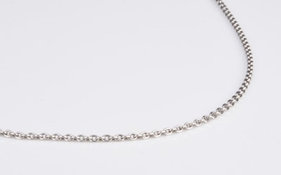 Lot 350 - A white metal chain necklace