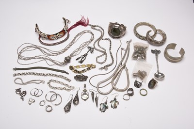 Lot 373 - A collection of mainly South East Asian white metal jewellery