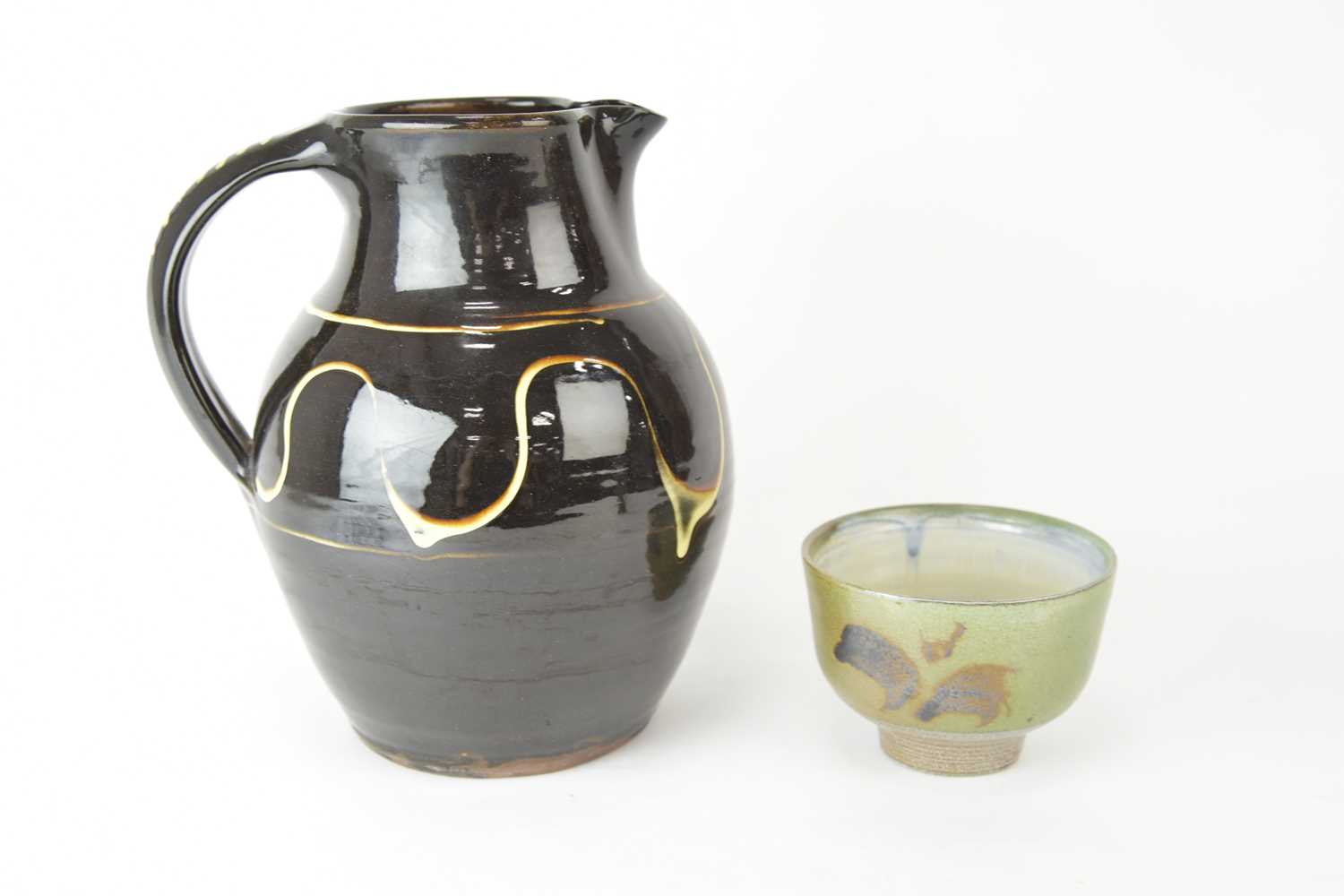Lot 198 - Ray Finch (1914-2012) Two Winchcombe studio pottery pieces