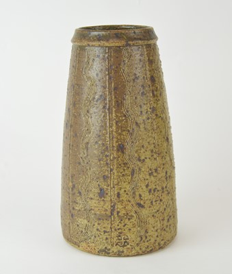 Lot 199 - St. Ives studio pottery vase attributed to Bernard Leach (1887-1979)
