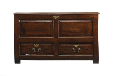 Lot 75 - An 18th century elm mule chest