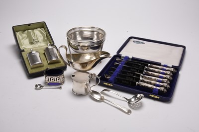 Lot 67 - A small collection of silver