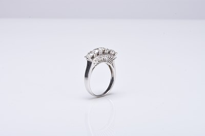 Lot 315 - A five stone diamond ring