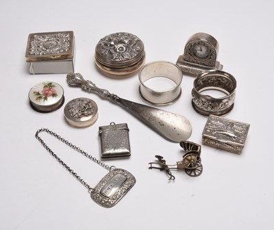 Lot 130 - A small collection of silver and white metal