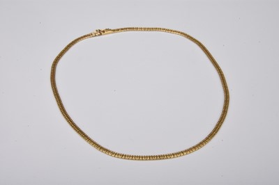 Lot 296 - A 14ct gold necklace textured link necklace