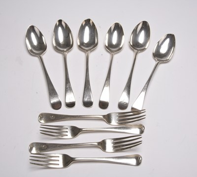 Lot 29 - A collection of Old English pattern silver flatware