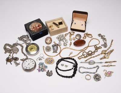Lot 189 - A collection of costume jewellery