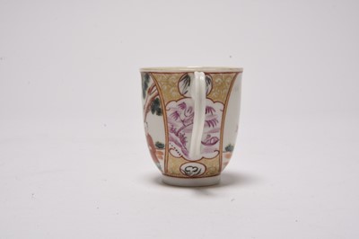 Lot 23 - A Worcester chinoiserie coffee cup, circa 1775-80