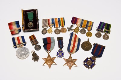 Lot 107 - Dress miniatures including DFM WW1 group and others