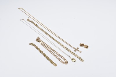 Lot 192 - A small collection of jewellery