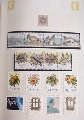 Lot 86 - General World collection of stamps