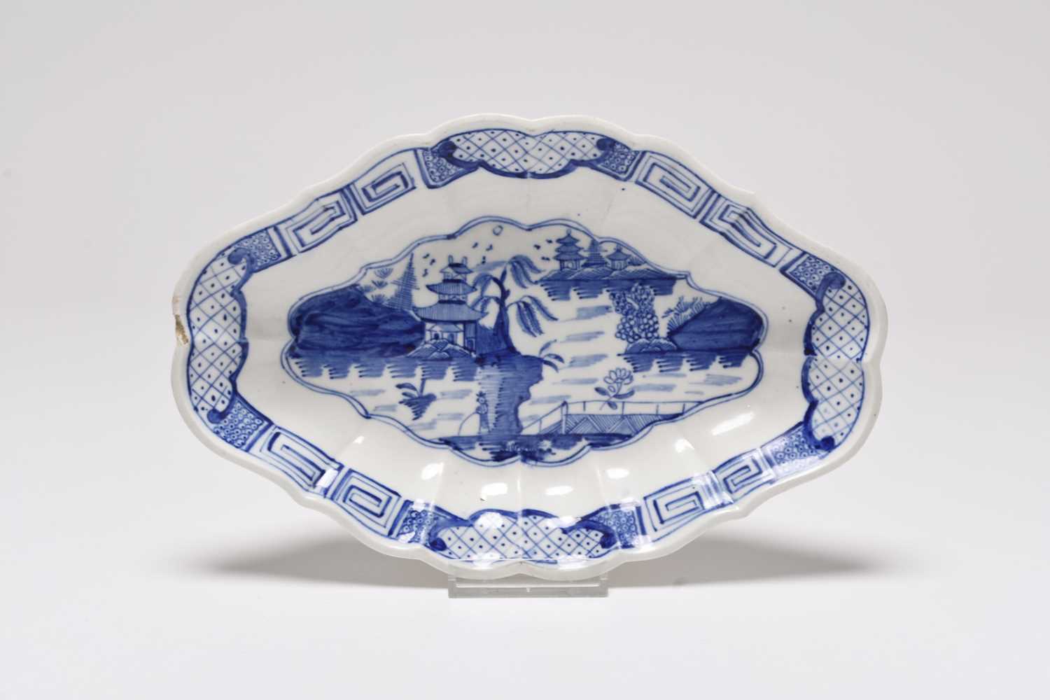 Lot 20 - A pair of Caughley 'Weir' dessert dishes, circa 1785-93