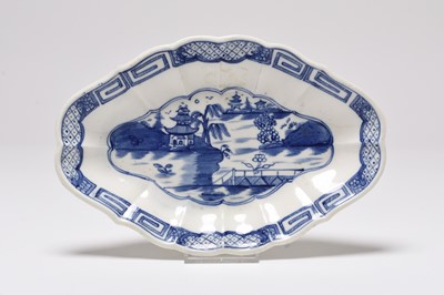 Lot 20 - A pair of Caughley 'Weir' dessert dishes, circa 1785-93