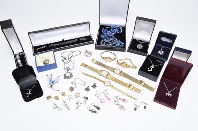 Lot 130 - A collection of costume jewellery