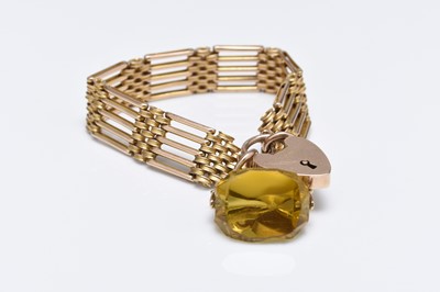 Lot 172 - A yellow metal five bar gate link bracelet