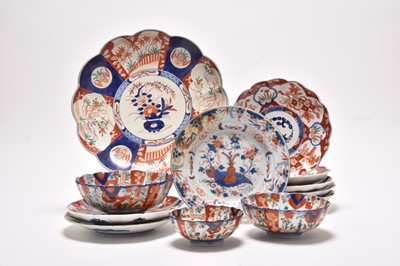Lot 61 - An assembled group of Japanese Imari dishes and bowls