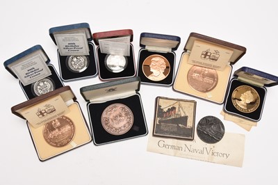 Lot 257 - A collection of coins