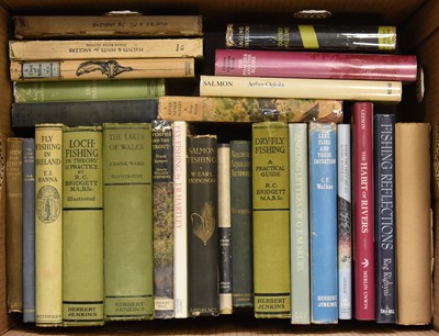 Lot 13 - HANNA, Thomas J, Fly-Fishing in Ireland. 1st edn 1933.