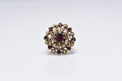 Lot 309 - A 9ct gold garnet cluster ring