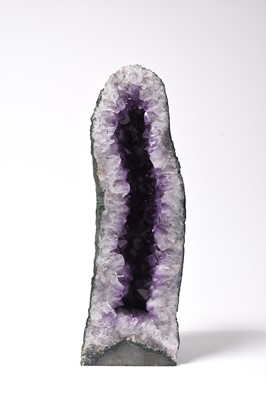 Lot 50 - An amethyst geode