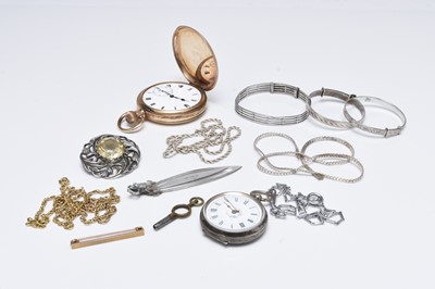 Lot 135 - A small collection of jewellery