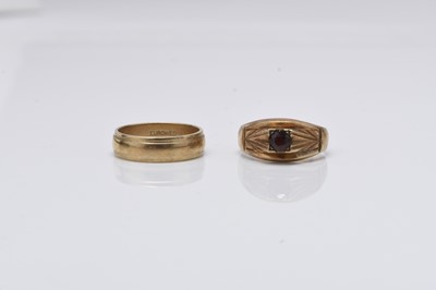 Lot 100 - Two gold bands