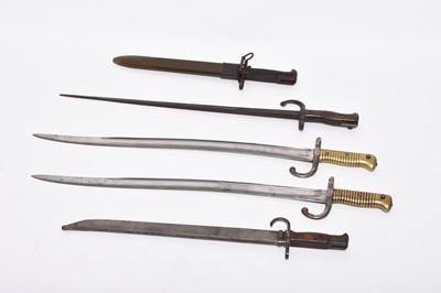 Lot 304 - Japanese Type-30 Arisaka bayonet and four others