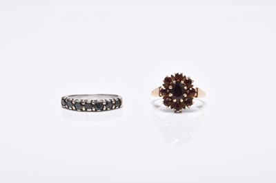 Lot 169 - Two 9ct gold rings