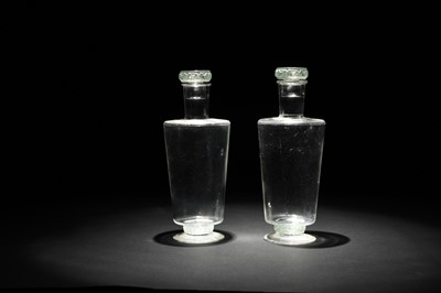 Lot 192 - A pair of Art Deco Rene Lalique 'Dampierre' decanters