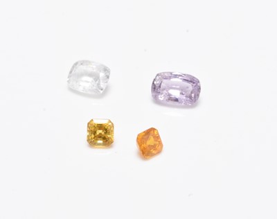 Lot 318 - A collection of four unmounted sapphires