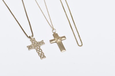 Lot 115 - A collection of gold chains and pendants