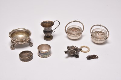 Lot 255 - A small collection of silver and white metal
