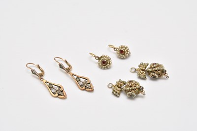 Lot 378 - Two pairs of drop earrings