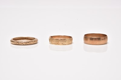 Lot 365 - Three 9ct gold rings
