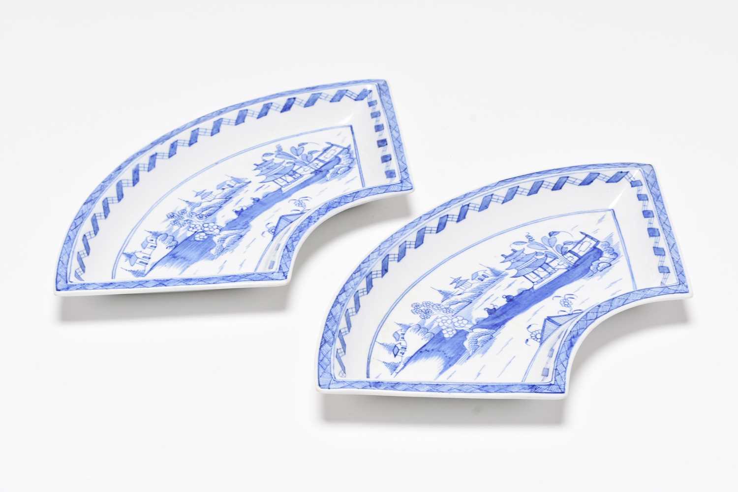 Lot 23 - A pair of late Caughley fan-shaped 'Contemplation' quadrant dishes, circa 1795
